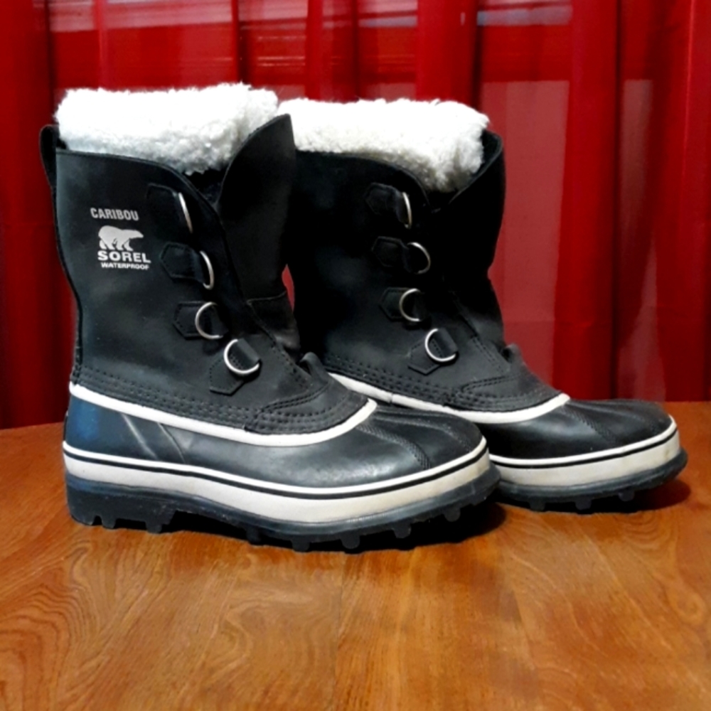 Sorel Caribou Boots Size 8/9